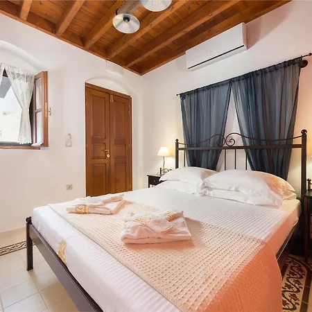 Villa Eftihia In