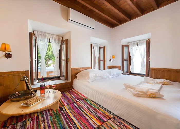 Eftihia In לינדוס