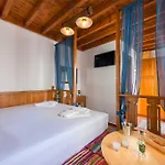Villa Eftihia In Lindos (Rhodes)